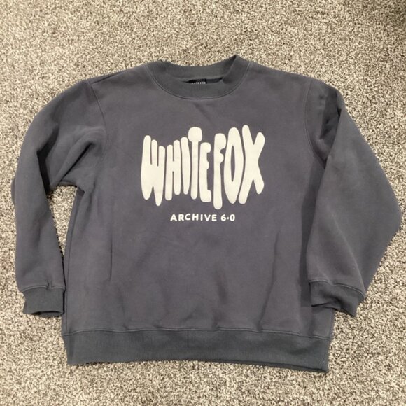 White Fox Boutique sweatshirt Gray - Picture 1 of 8